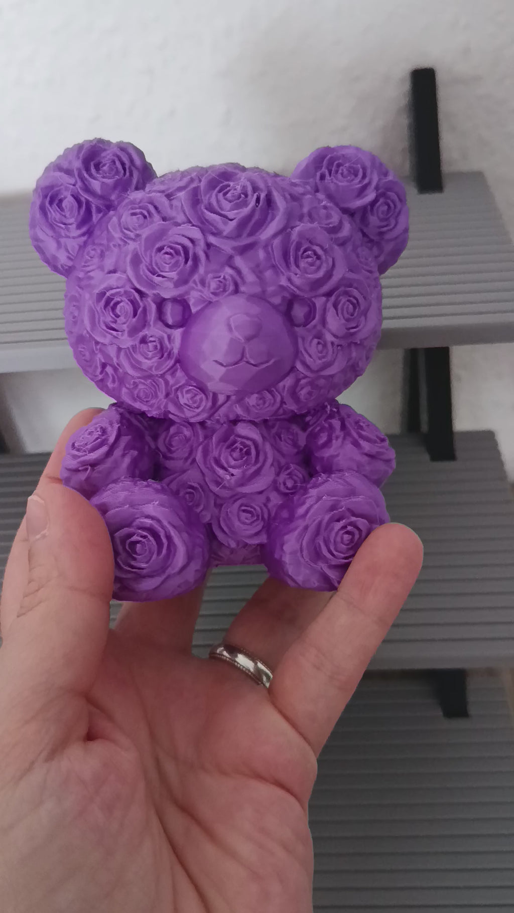 Rosenbär – Aesthetic Deko & Geschenkidee in Lila | Sturm3DFactory